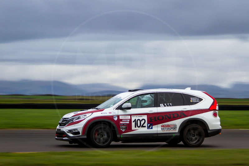 Illustration for article titled Honda Type CR-V at the 12hr Race of Remembrance (video)
